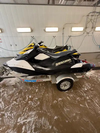 Has VTS upgrade, 33 hours. Comes with tarp and trailer not included. Call or Text 1-306-FiveNine4-78...