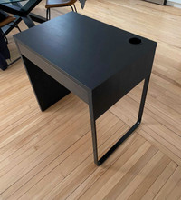 DESK FOR SALE 