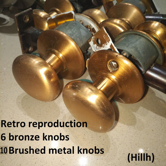 Retro Reproduction Door Knob - Indoor, Flatten Round Knob (16) in Arts & Collectibles in Markham / York Region - Image 4