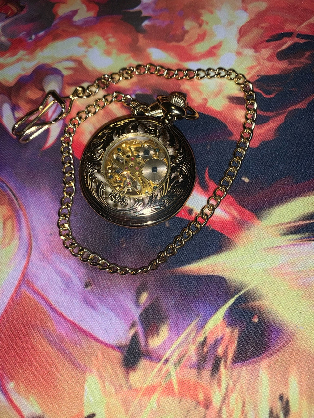 Gold Plated Engraveable Pocket-Watch with Chain in Jewellery & Watches in City of Toronto - Image 2