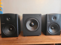 Mackie MR824 et Sub MR10