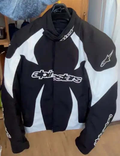 This Alpinestars jacket was bought but never used, It’s still in good condition and very clean, No m...