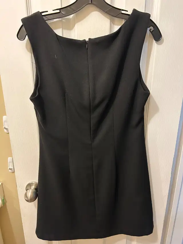 Dress, black sleeveless dress by Urban Behavior $15 size Medium in Women's - Dresses & Skirts in Oakville / Halton Region - Image 4