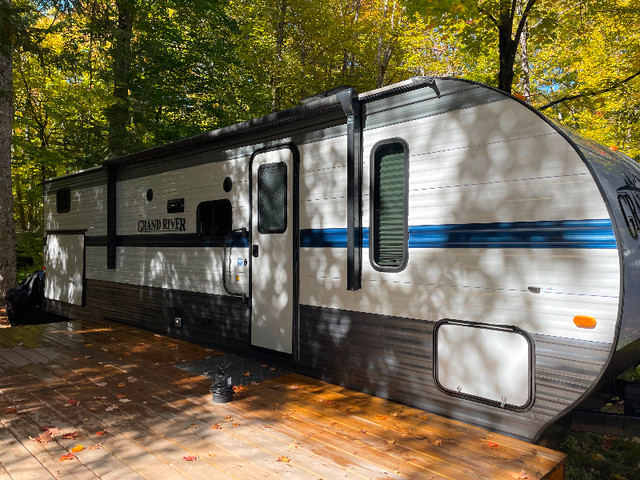 2022 Grand River 33’ in Travel Trailers & Campers in Peterborough - Image 2