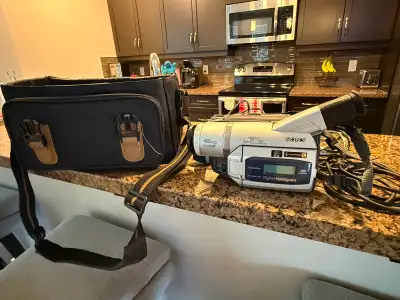 Sony DCR-TRV520 Digital8 Handycam Camcorder (Digital8 and Hi8), View more