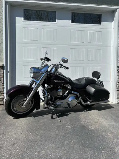2005 Harley Road King- Black Cherry 56000km New : Cam Tensioner, cam bearings. New shift lever Repla...