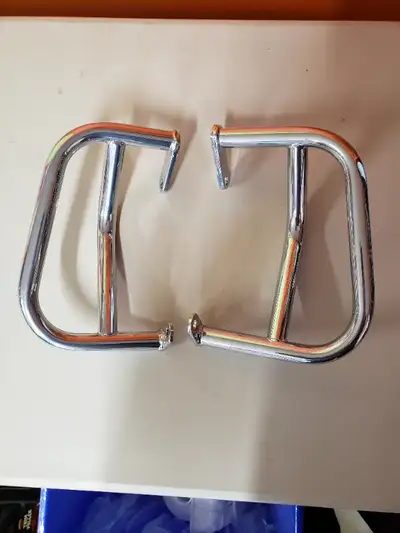 These are vintage cool. Fit all Honda SOHC CB750 bikes (1969 - 1978) They have been refinished, and...