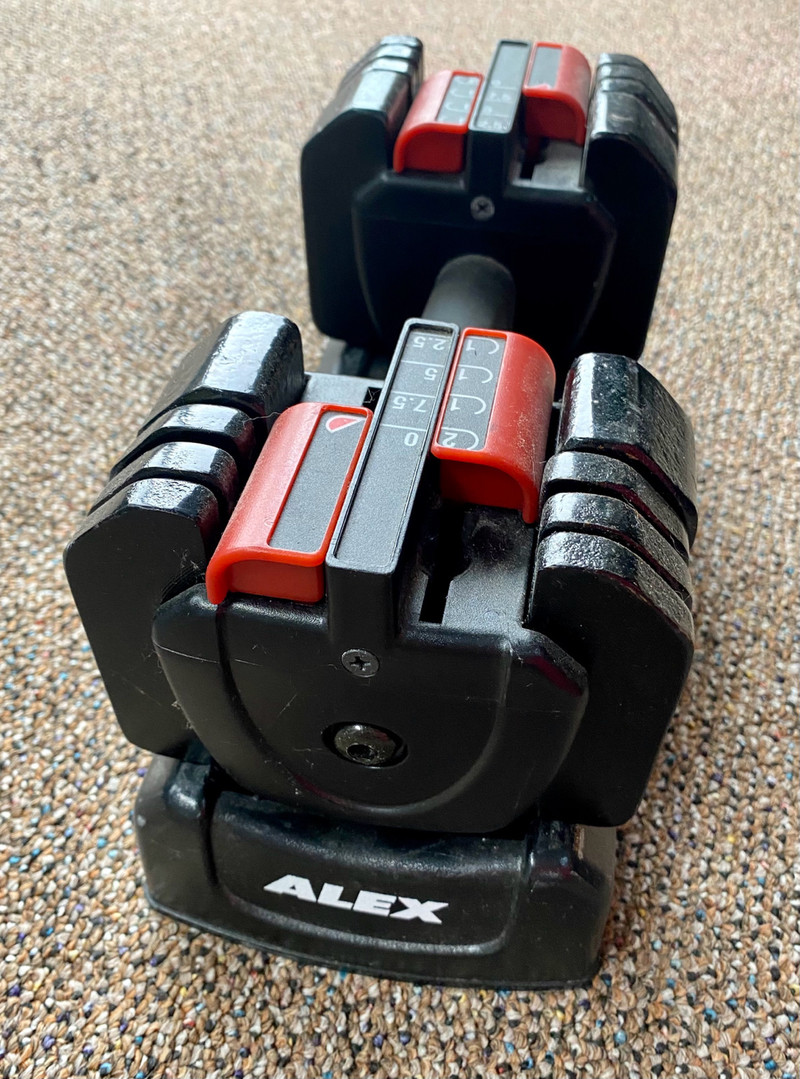 Alex adjustable dumbbell | Exercise Equipment | Belleville | Kijiji