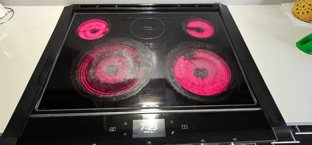Whirlpool smart cooking range with wifi in Stoves, Ovens & Ranges in Barrie - Image 2