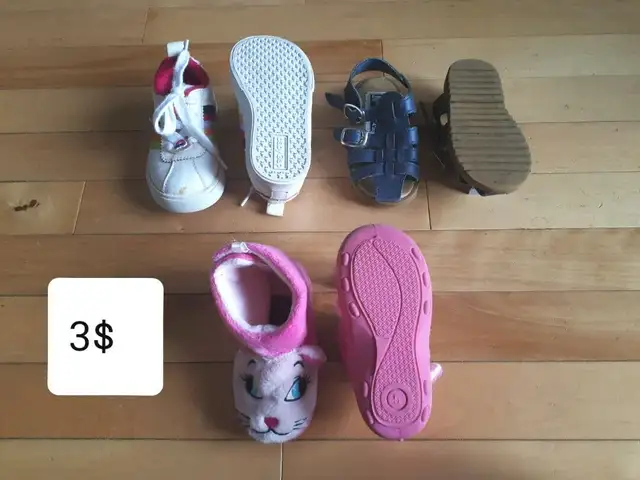 Souliers et bottes grandeur 5 petite fille in Kids & Youth in Laval / North Shore - Image 7