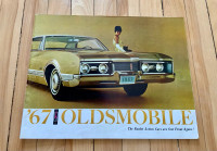 ⭐️Vintage 1967 Oldsmobile Brochure Booklet⭐️