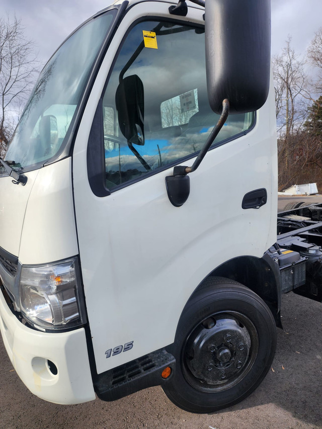 Hino 195  2017 in Cars & Trucks in Mississauga / Peel Region - Image 4