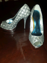 Silver high heels- good condition! Size 6
