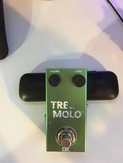 DK Technology TR-1 Tremolo guitar pedal, View more