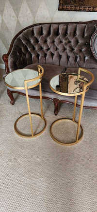 2 gold / mirror side / end tables like new 