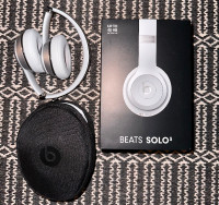 Beats Solo 3 by Dr Dre