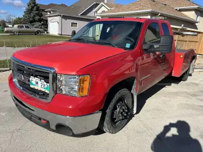 • Runs & drives smoothly • Needs safety • Leak in the power steering (may need a new power steering...