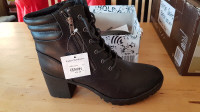WOMEN'S PAYLESS BLACK ANKLE BOOT IN SIZE 11