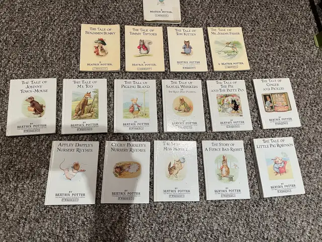 16 Vintage Beatrix Potter Books of Peter Rabbit. 1988 & Earlier in Arts & Collectibles in Mississauga / Peel Region - Image 4
