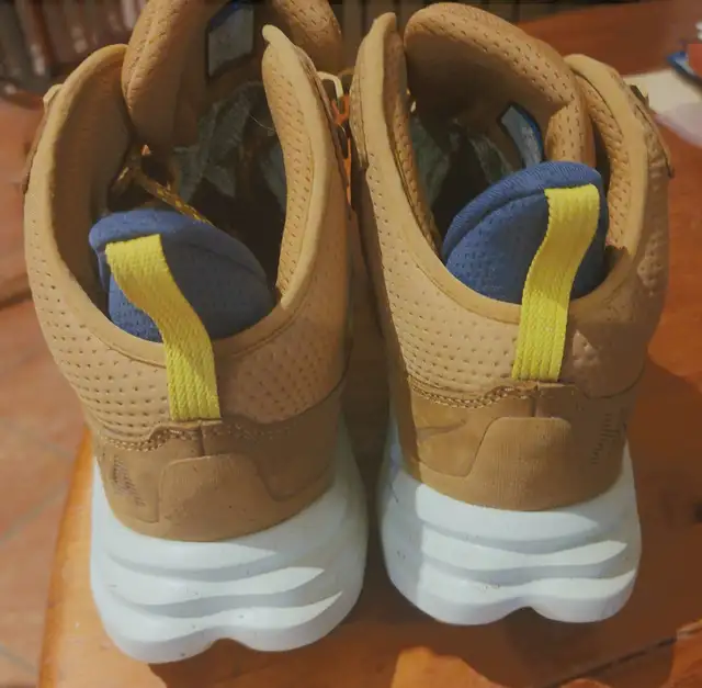 NEW HOKA Kaha GTX Waterproof Hiking Boots – Men's Size 11 Vibram in Men's Shoes in Markham / York Region - Image 3