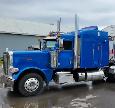 X15 Cummins Efficiency 18 speed Manual 3.58 Meritor Rears 12 and 40 Peterbilt Low Leaf Air Ride 244...