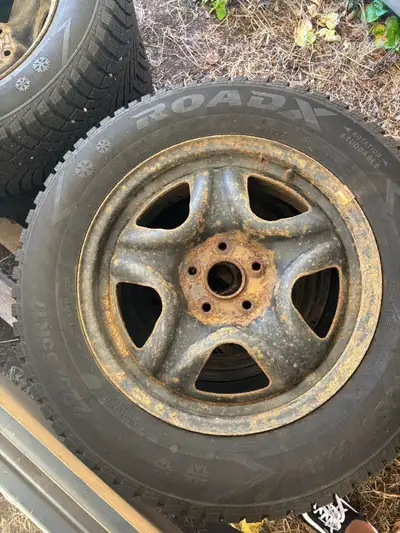 4 Winter RoadX RXFrost FX11 tires 225/65R17 on winter rims for 2014 Toyota RAV4. Tires purchased Nov...