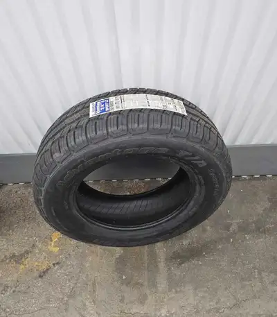 New! BF Goodrich Advantage T/A Sport LT - LT 265/60R18 110T Tire Dot code: 3222 Niagara Region - 1 T...
