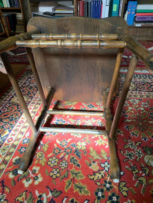 chair - table in Dining Tables & Sets in Brockville - Image 3