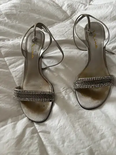 silver sadles  size 39 , View more