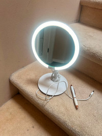 8” lighted makeup mirror with 3 brightness settings