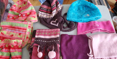 Tuque , mitaine , gant , foulard, cache oreille , , View more