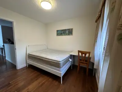 Second-Floor Room + Den for Rent – Markham (L6E) no parking Location: Markham, L6E area. Quiet, safe...
