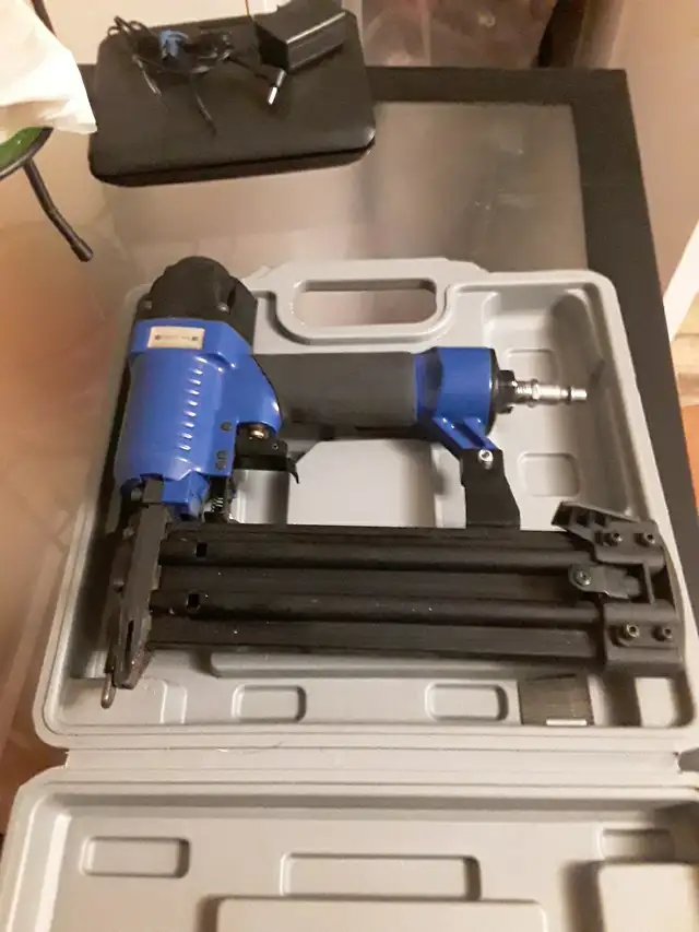 crisp air nailer up to 2 in nailes. 