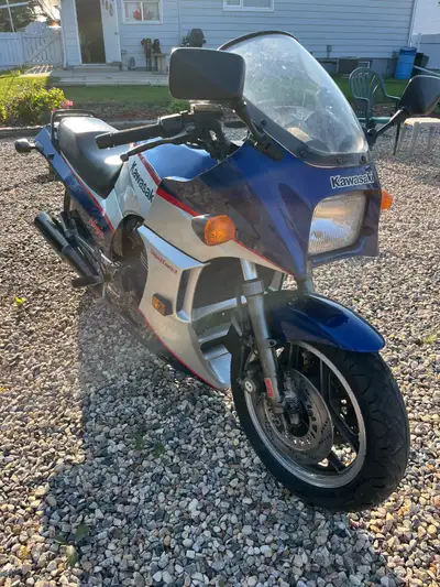 1985 Kawasaki GPZ900R Only 13770Km A Must See Collector Bike Completely Original Always Stored Indoo...
