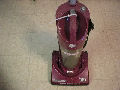BALAYEUSE DIRT DEVIL VACUUM CLEANER CARPET TAPIS PLANCHER FLOOR, View more