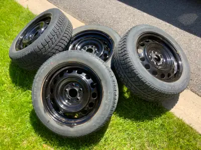Uniroyal Tiger Paw Ice & Snow directional winter tires balanced on rims SIZE: 205/55 R16 Rims - 5 bo...