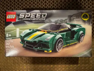 BE SURE TO MAKE ROOM IN YOUR GARAGE FOR THIS CLASSIC ! Now RETIRED according to the BrickEconomy web...