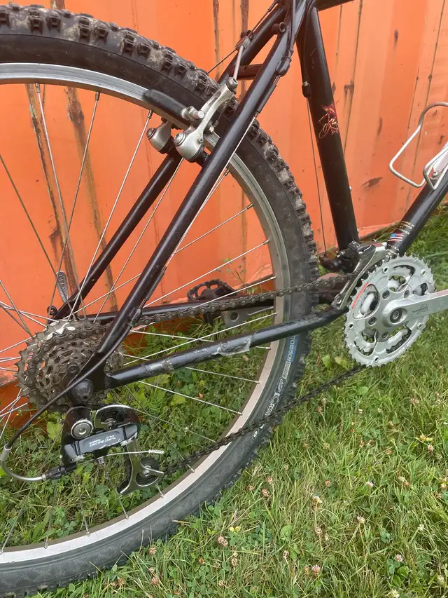 Gary Fisher Mamba Cromoly Steel  17” Mountain Bike in Mountain in Oakville / Halton Region - Image 7