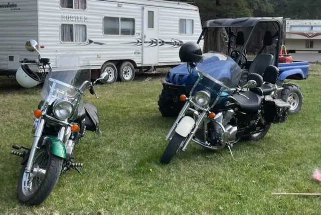 2001 honda shadow VT750 in Touring in Edmonton - Image 3