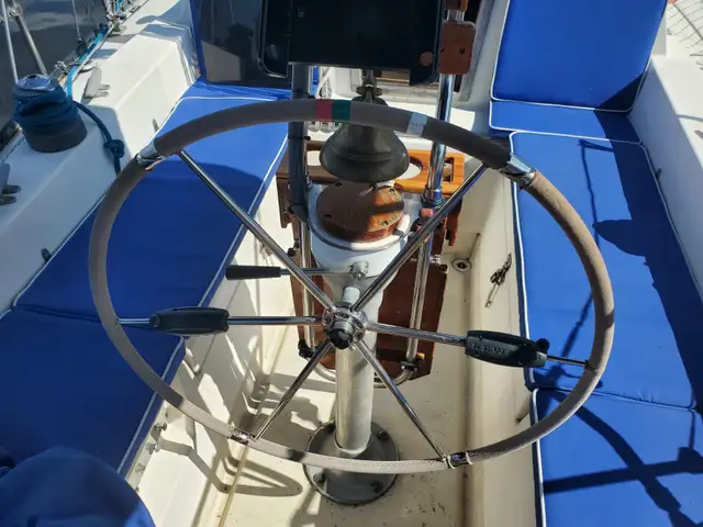 Sailboat C&C 27 MK III 1976 in Sailboats in Ottawa - Image 8