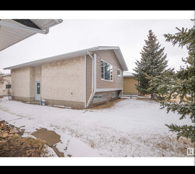 Bilevel house for sale in Houses for Sale in Edmonton - Image 3