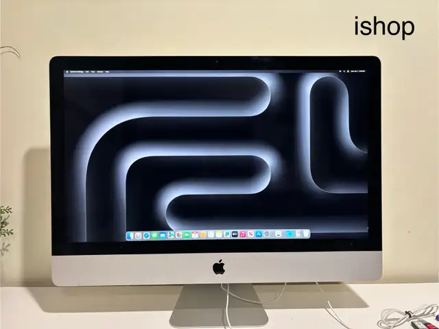 iMac 27” 5K Retina i7 16GB RAM 500GB SSD Apple Deskto in Desktop Computers in Markham / York Region - Image 2