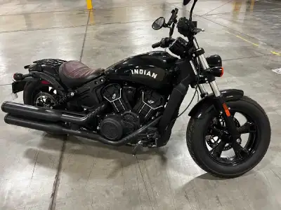 For sale: 2023 Indian Scout Bobber Sixty ABS with only 3,200 km—like new and ready to ride. Powered...