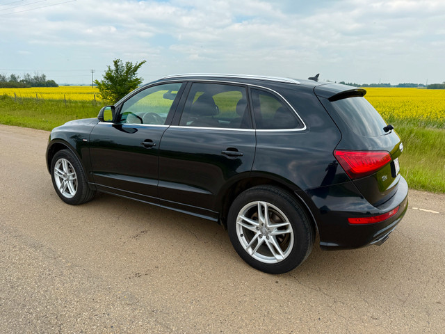 2014 Audi Q5 S-Line Top Trim in Cars & Trucks in Edmonton - Image 2