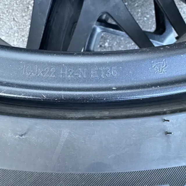 Almost New Original 22" Summer Package Mercedes G550 & G63 in Tires & Rims in City of Toronto - Image 11