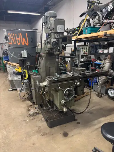 First Milling Machine LC 20-VSG - $4800 Accepts NT 40 tooling - no tooling included Vice can be incl...