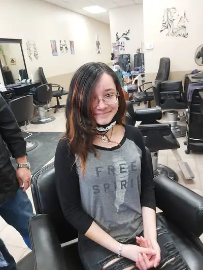 Co-Owner or Business Partner Wanted – Established Hair Salon (25, View more