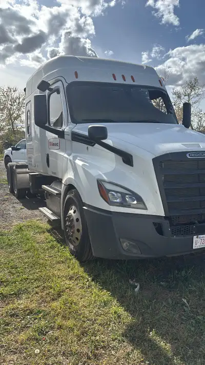 looking Receptionist for office job, View more