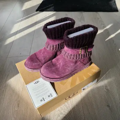 UGG Womens Cambridge Port Winter Boot Size 7 USA
, View more