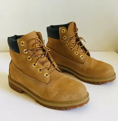 Timberland Boots Classic Wheat ⎮ Womens 8 US / Mens 7, View more